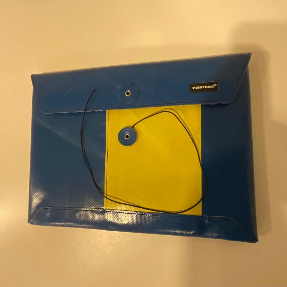Freitag - Picture 3 of 3